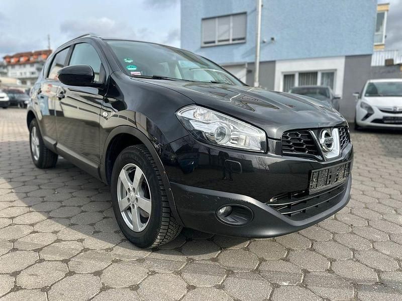 Gebraucht Nissan Qashqai Tekna 150 PS (110 kW) 2011 Schwarz SUV
