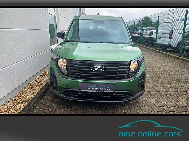 Neu Ford Transit Trend 101 PS (74 kW) 2025 Grün