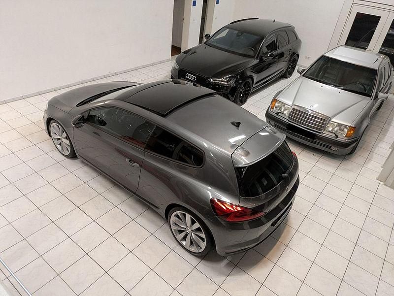 Gebraucht VW Scirocco CLUB 179 PS (131 kW) 2015 Grau Coupé