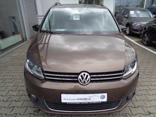 Gebraucht VW Touran Match 105 PS (77 kW) 2013 Braun metallic Van / Kleinbus