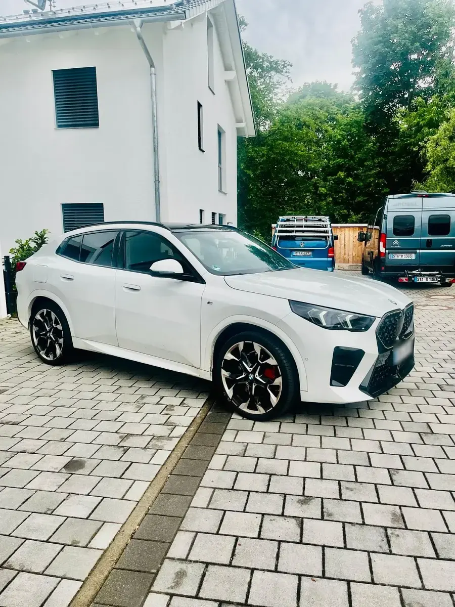 Gebraucht BMW X2 M Sport 170 PS (125 kW) 2024 Weiß SUV