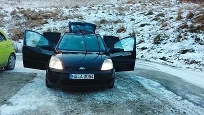 Gebraucht Ford Fiesta 70 PS (51 kW) 2003 Schwarz Kleinwagen