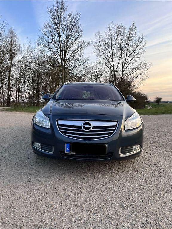 Gebraucht Opel Insignia 140 PS (102 kW) 2009 Blau Kombi