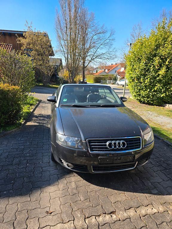 Gebraucht Audi A4 Cabriolet 163 PS (119 kW) 2004 Schwarz Cabrio