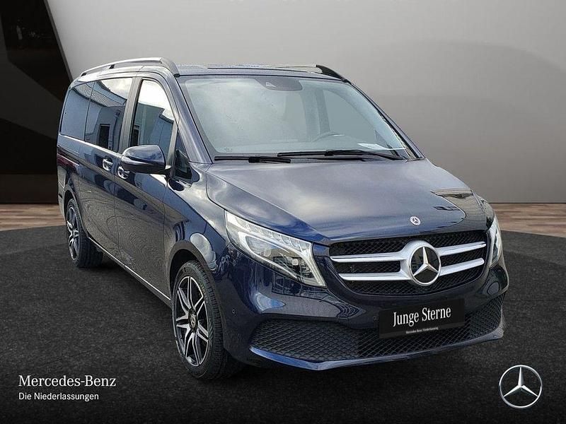 Gebraucht Mercedes V300 Edition 237 PS (174 kW) 2022 Blau Van / Kleinbus