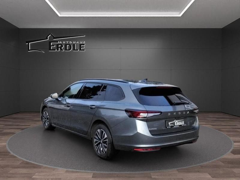 Gebraucht Skoda Superb Selection 150 PS (110 kW) 2025 Grau Kombi