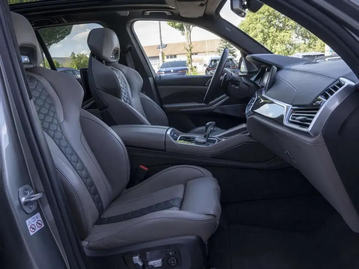 Gebraucht BMW X5 M Competition Edition 625 PS (459 kW) 2023 Donington grau metallic SUV