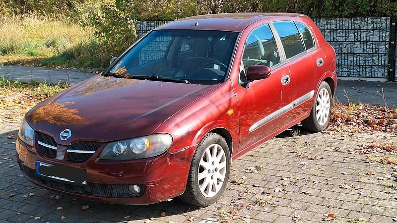 Rot Gebraucht 2002 Nissan Almera Kleinwagen | 2.000 € (Guter Preis) - Bild 1/4