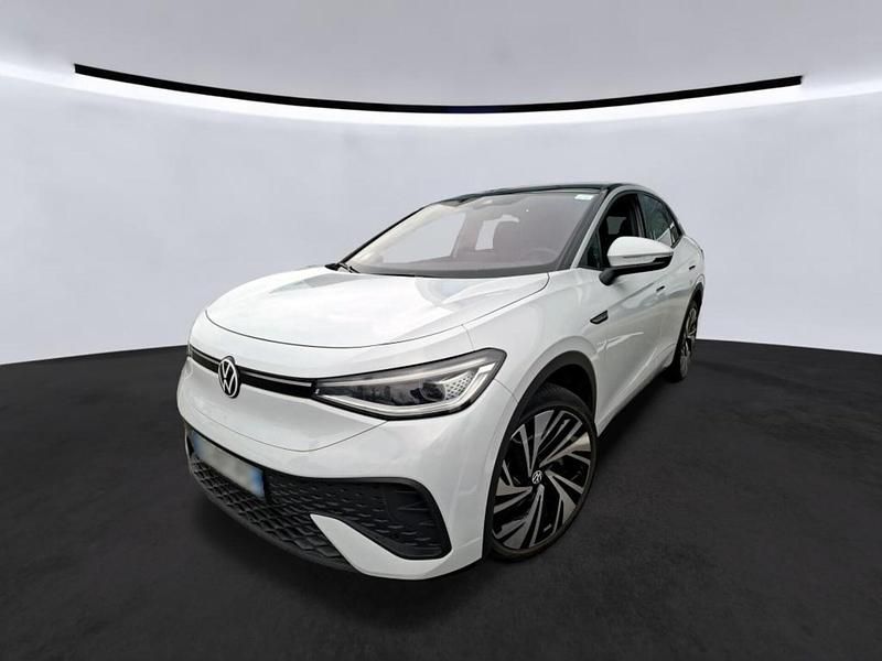 Gebraucht VW ID.5 Pro Performance 150 kW (204 PS) 2023 Gletscherweiß schwarz (metallic) SUV