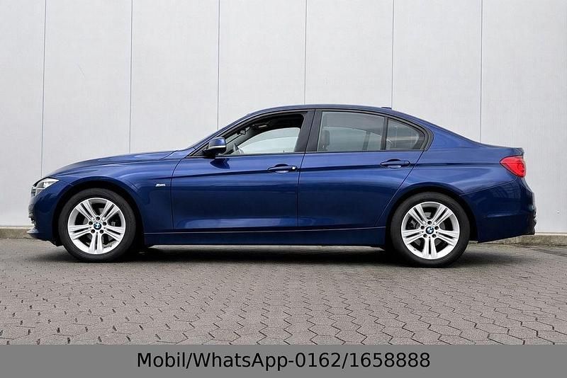 Gebraucht BMW 320 Sport Line 184 PS (135 kW) 2016 Blau Limousine