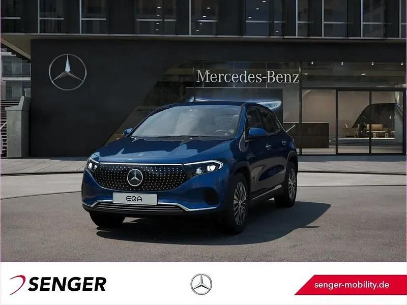 Lack spektralblau Gebraucht 2024 Mercedes EQA300 Electric Art SUV | 35.490 € (Superpreis) - Bild 1/1