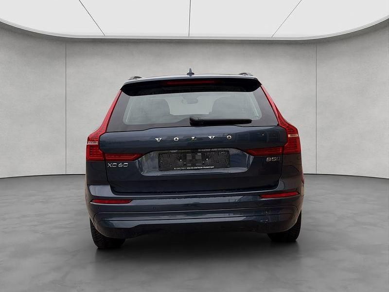 Gebraucht Volvo XC60 Core 250 PS (183 kW) 2024 Blau SUV