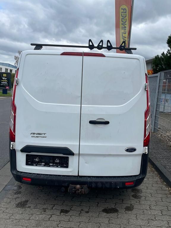 Gebraucht Ford Transit 131 PS (96 kW) 2017 Weiß