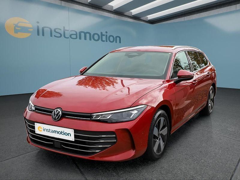 Rot Gebraucht 2025 VW Passat Kombi | 35.599 € (Superpreis) - Bild 1/4