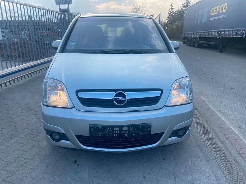 Gebraucht Opel Meriva 105 PS (77 kW) 2007 Silber Van / Kleinbus