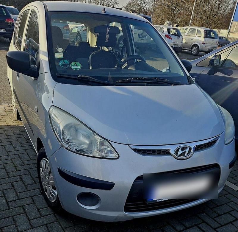 Gebraucht Hyundai i10 69 PS (50 kW) 2009 Silber Kleinwagen