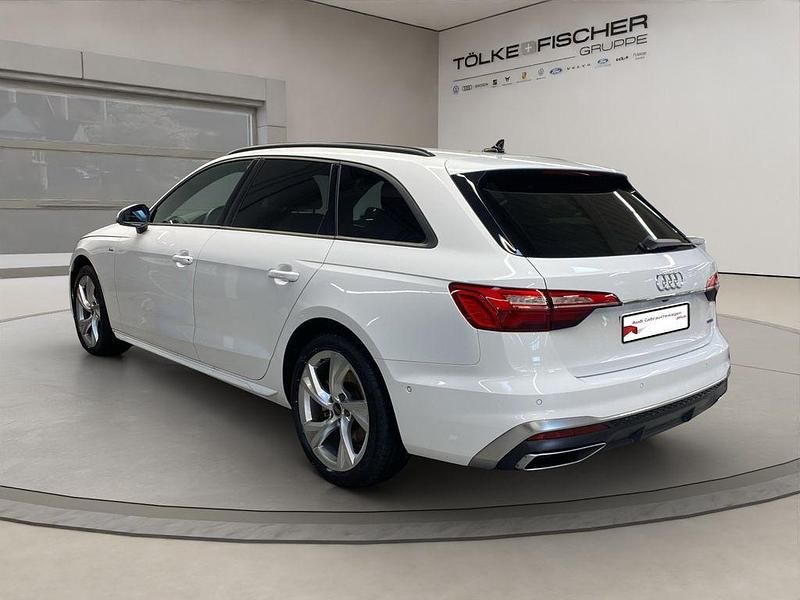 Gebraucht Audi A4 S-Line 204 PS (150 kW) 2024 Arkonaweiß Kombi