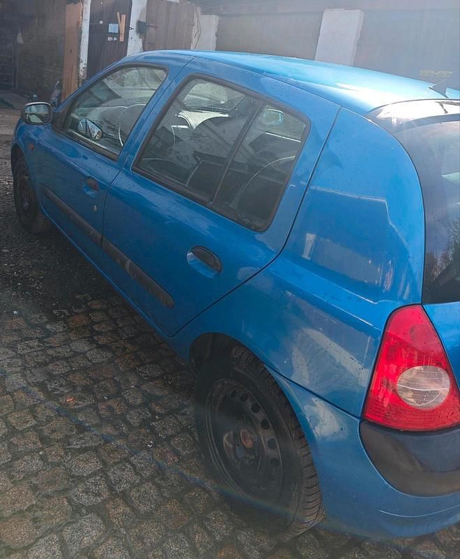 Gebraucht Renault Clio II 75 PS (55 kW) 2002 Blau Kleinwagen
