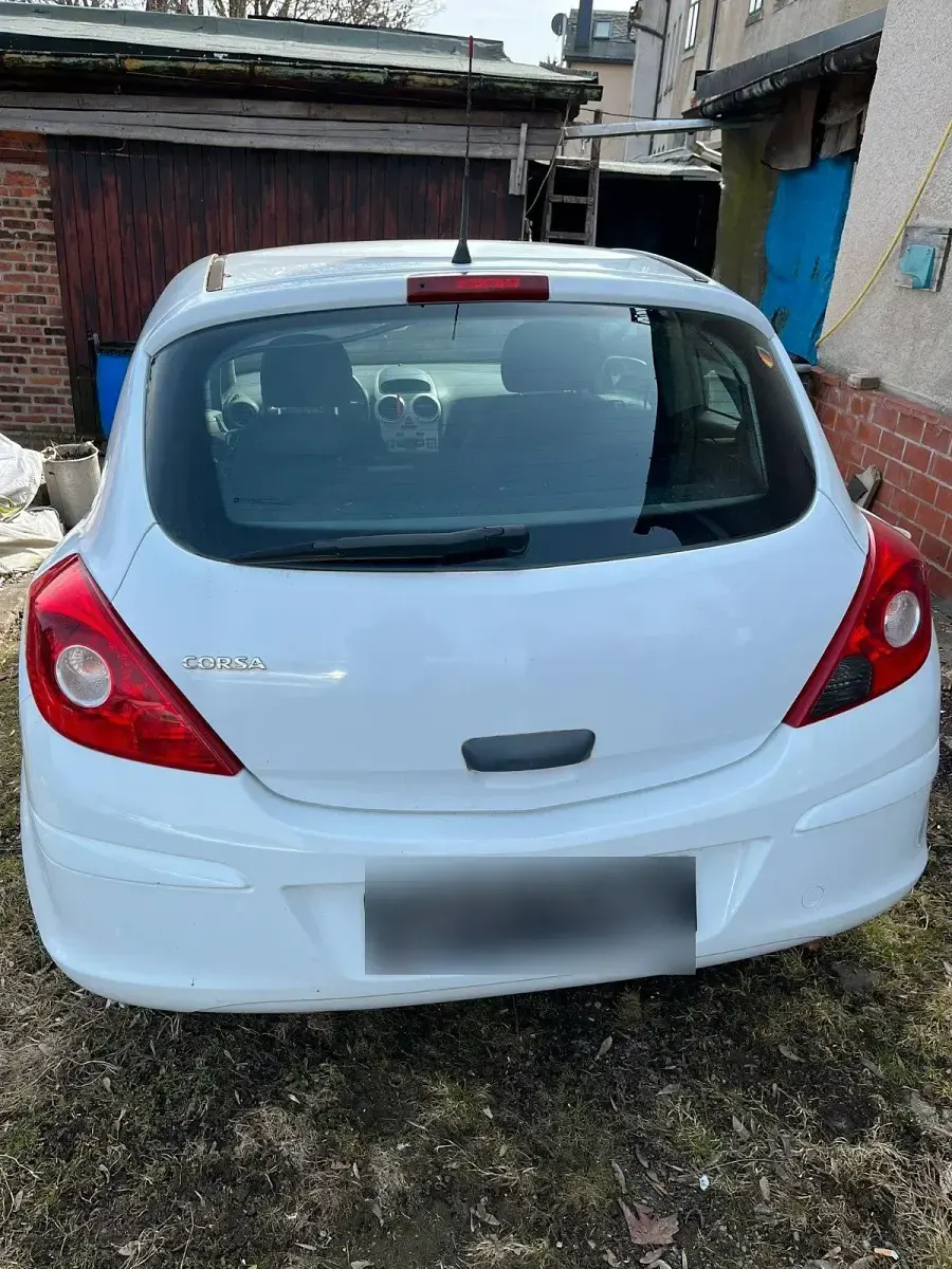 Gebraucht Opel Corsa 60 PS (44 kW) 2009 Weiß Kleinwagen