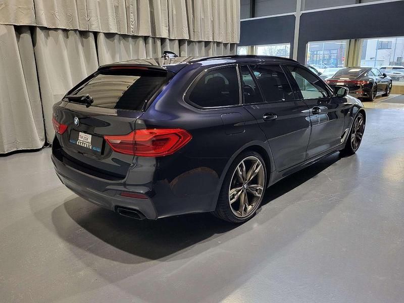 Gebraucht BMW M550 Performance 400 PS (294 kW) 2018 Schwarz Limousine