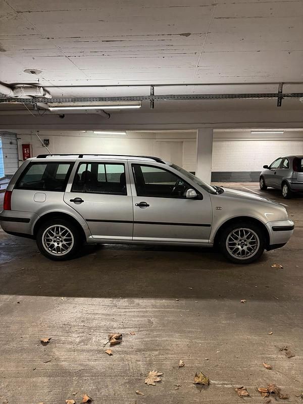 Gebraucht VW Golf IV 115 PS (84 kW) 2002 Silber Kombi