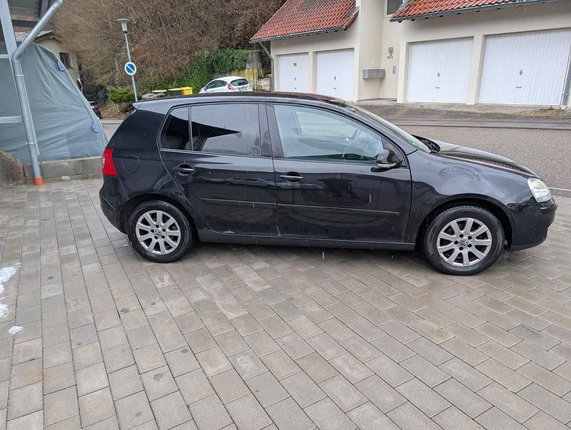 Gebraucht VW Golf IV 75 PS (55 kW) 2004 Schwarz Limousine