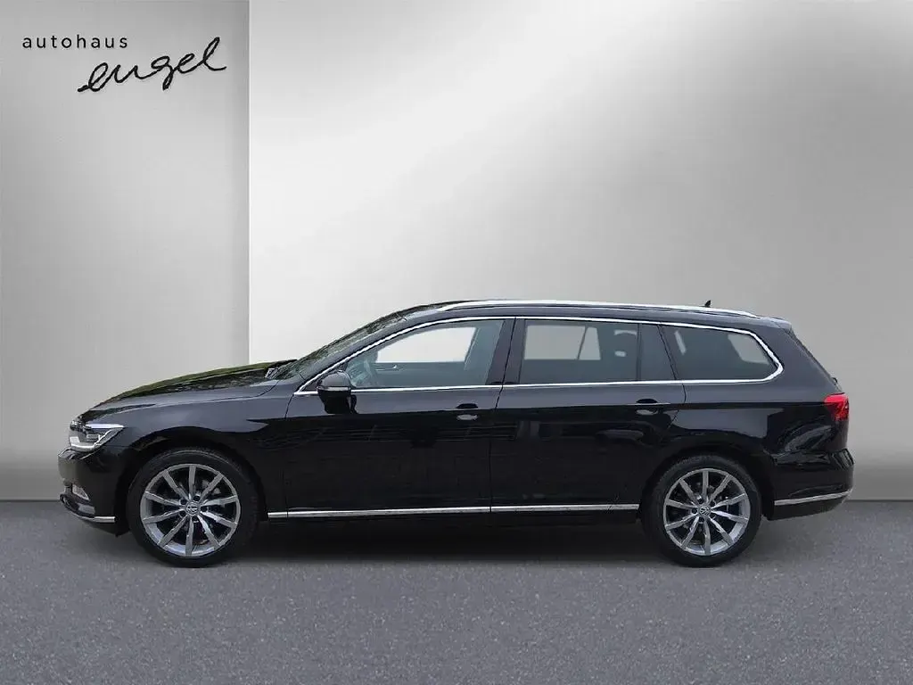 Gebraucht VW Passat Highline 190 PS (139 kW) 2019 Deep black pearlescent Kombi