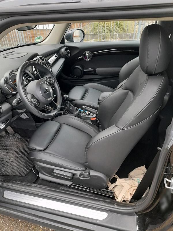 Gebraucht Mini ONE 102 PS (75 kW) 2020 Schwarz Kleinwagen