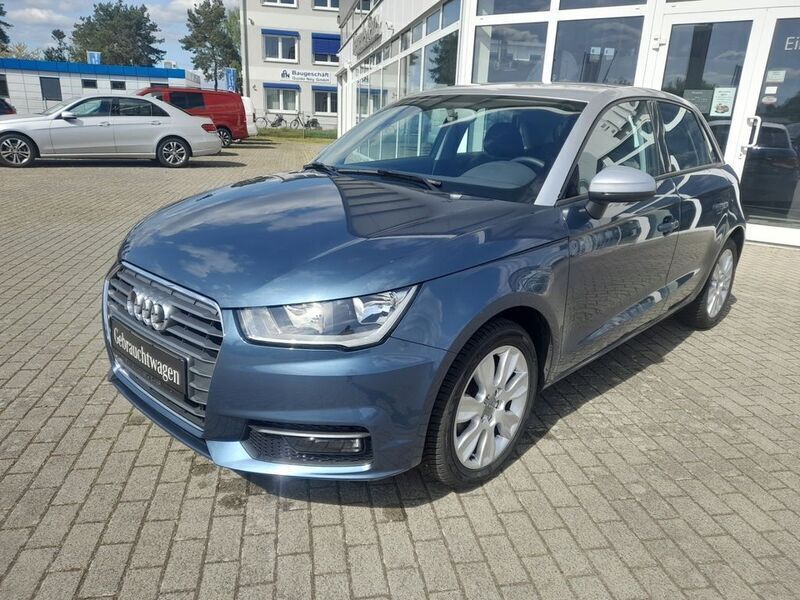 Blau Gebraucht 2016 Audi A1 Sportback Design Kleinwagen | 13.290 € (Guter Preis) - Bild 1/4