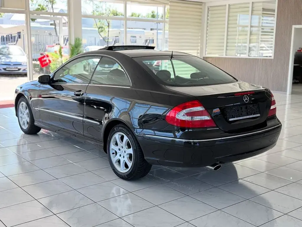 Gebraucht Mercedes CLK200 Elegance 163 PS (119 kW) 2005 Schwarz Limousine