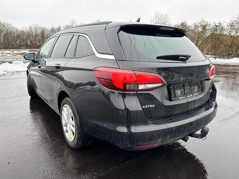 Gebraucht Opel Astra 136 PS (100 kW) 2019 Schwarz Kombi