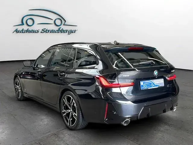 Gebraucht BMW 330 M Sport 245 PS (180 kW) 2025 Schwarzkeine angabe Kombi