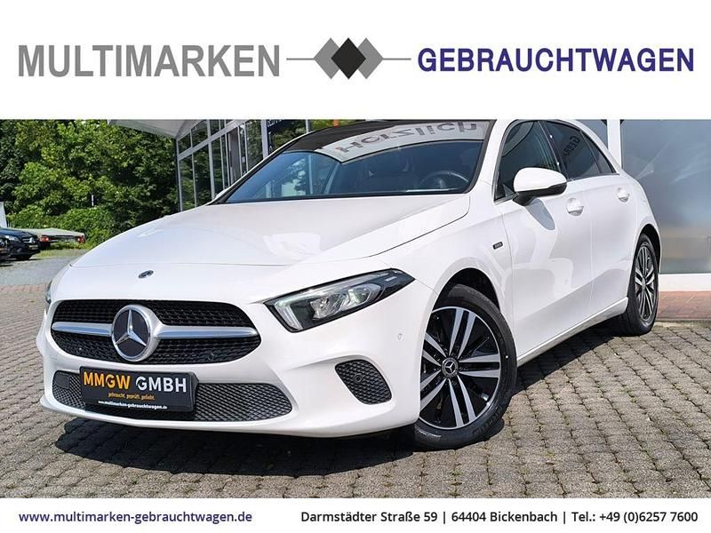 Weiß Gebraucht 2021 Mercedes A250 Progressive Limousine | 22.990 € (Fairer Preis) - Bild 1/4