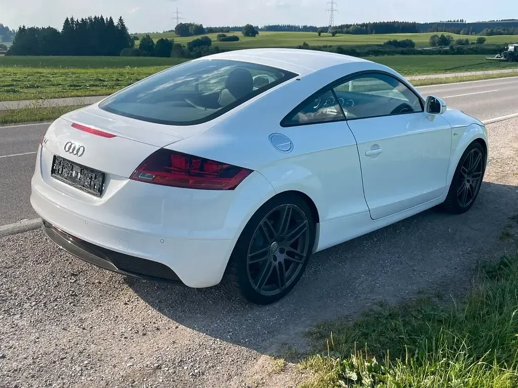 Gebraucht Audi TT S-Line 160 PS (117 kW) 2010 Weiß Coupé