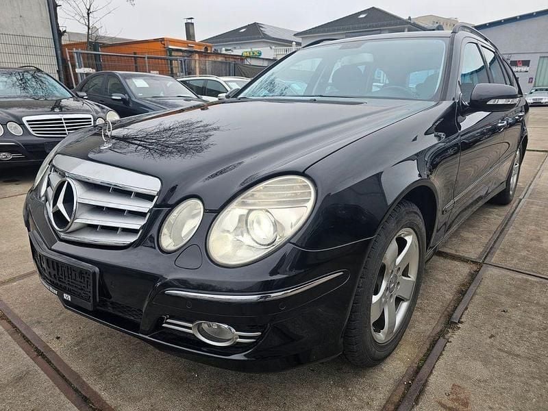 Gebraucht Mercedes E200 Avantgarde 184 PS (135 kW) 2007 Schwarz Limousine