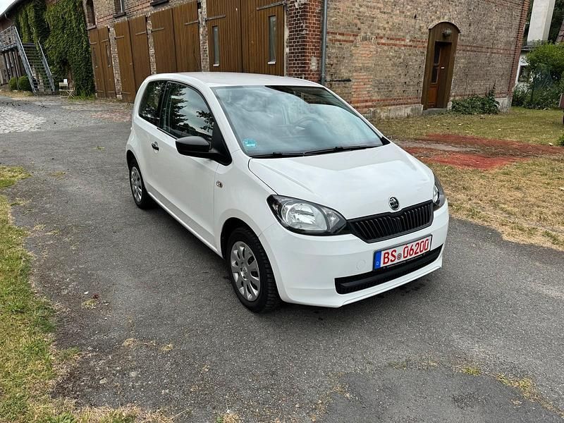Weiß Gebraucht 2014 Skoda Citigo Active Kleinwagen | 3.990 € (Fairer Preis) - Bild 1/4