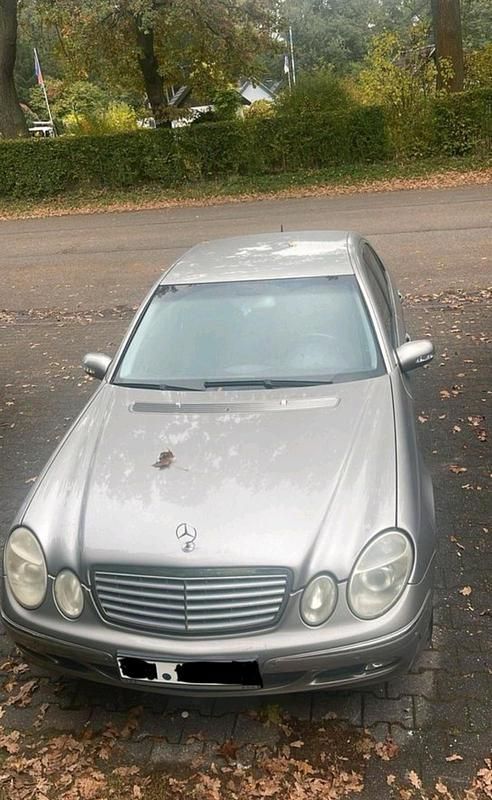 Gebraucht Mercedes E240 177 PS (130 kW) 2003 Beige Limousine