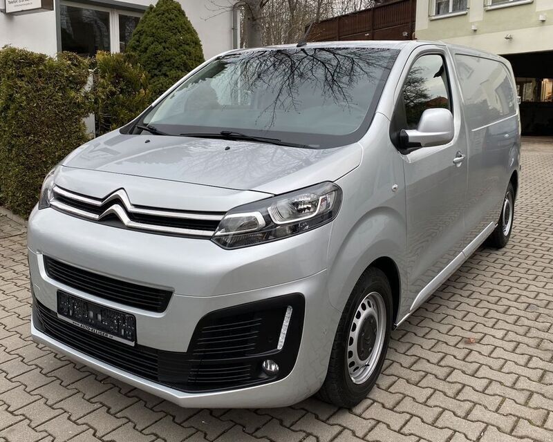 Grau Gebraucht 2017 Citroën Jumpy Business Class Van / Kleinbus | 14.999 € (Fairer Preis) - Bild 1/4