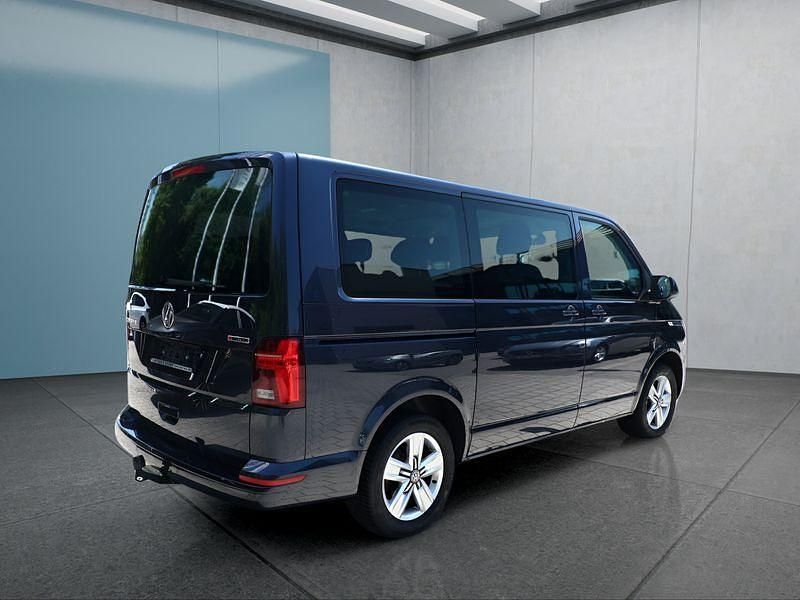 Usata VW Multivan 204 CV (150 kW) 2023 Blu Monovolume