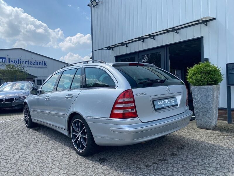 Gebraucht Mercedes C280 231 PS (169 kW) 2007 Silber Kombi