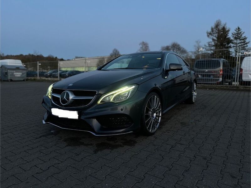 Grau Gebraucht 2014 Mercedes E300 Coupé | 18.000 € (Etwas zu teuer) - Bild 1/4
