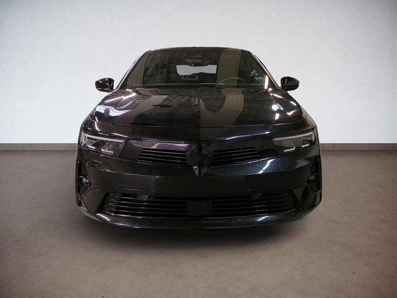 Gebraucht Opel Astra Ultimate 131 PS (96 kW) 2024 Schwarz Limousine