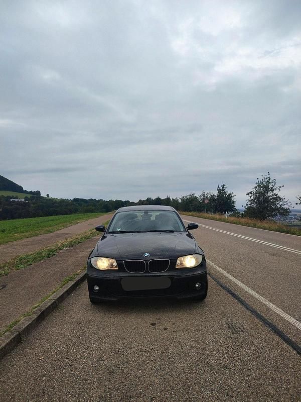 Second-hand BMW 116 115 CP (84 kW) 2006 Negru Hatchback