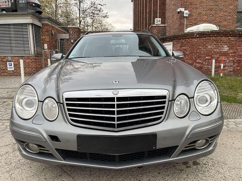 Gebraucht Mercedes E280 190 PS (139 kW) 2008 Palladiumsilber  metalliclack Kombi