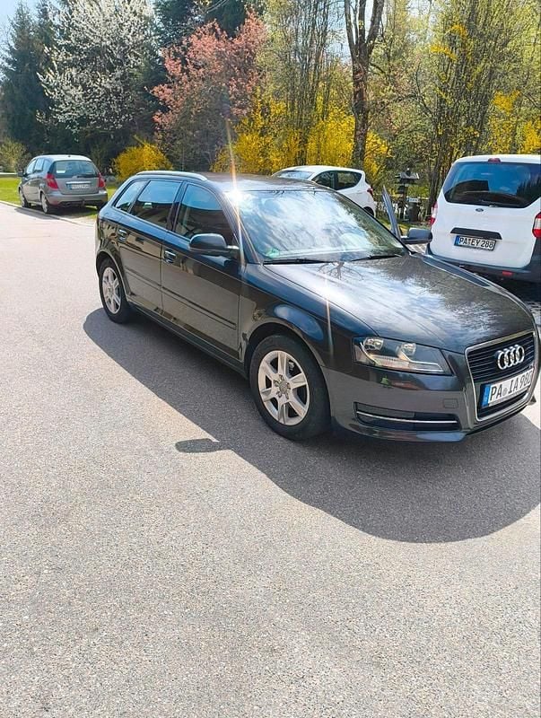 Usata Audi A3 105 CV (77 kW) 2013 Grigio Berlina