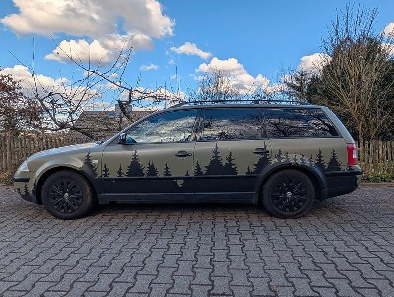 Gebraucht VW Passat Highline 116 PS (85 kW) 2003 Schwarz Kombi