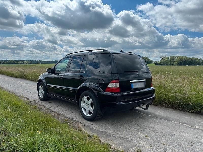 Gebraucht Mercedes ML400 250 PS (183 kW) 2003 Schwarz SUV