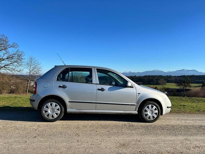 Gebraucht Skoda Fabia 75 PS (55 kW) 2001 Grau Kleinwagen