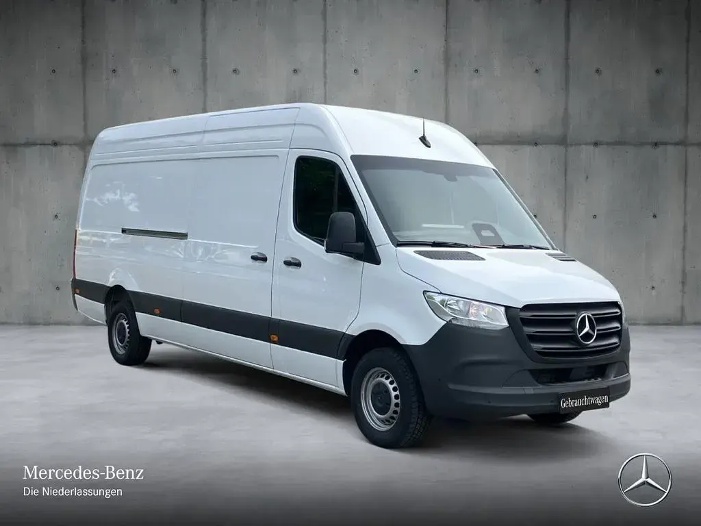 Gebraucht Mercedes Sprinter 170 PS (125 kW) 2025 Weiß Van