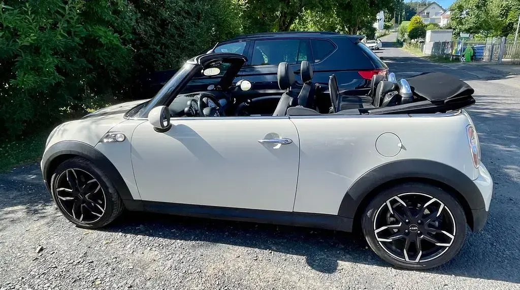 Gebraucht Mini Cooper S Cabriolet 184 PS (135 kW) 2011 Weiß Cabrio